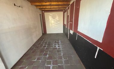 EXCELENTE ESQUINA COMERCIAL CON VIVIENDA