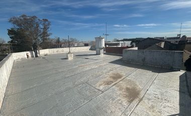 EXCELENTE ESQUINA COMERCIAL CON VIVIENDA