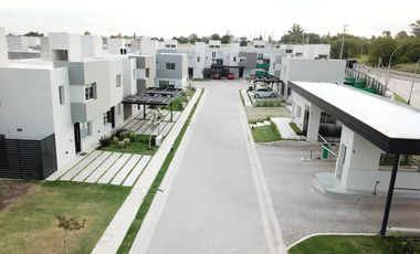 Última casa de 2 dormitorios en ROSSEN Barrio Privado – POSESIÓN INMEDIATA. CON ESCRITURA