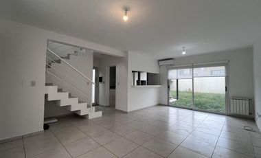 Última casa de 2 dormitorios en ROSSEN Barrio Privado – POSESIÓN INMEDIATA. CON ESCRITURA