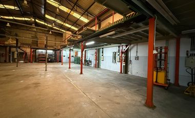 Depósito industrial premium con doble frente, salida a dos calles y T3 – Lanús Oeste