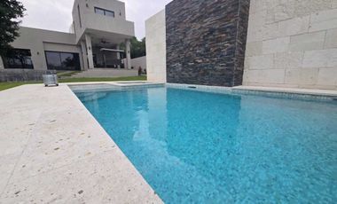 Quinta en Venta - Carretera Nacional, Nuevo Leon