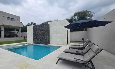 Quinta en Venta - Carretera Nacional, Nuevo Leon