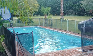Casa quinta 3 ambientes con amplio parque y pileta / Cte. N. Otamendi
