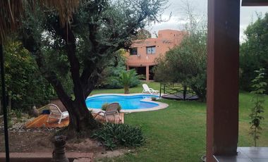Casa en Venta - Callejon privado - Lujan de Cuyo