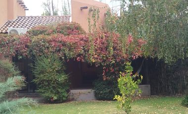 Casa en Venta - Callejon privado - Lujan de Cuyo