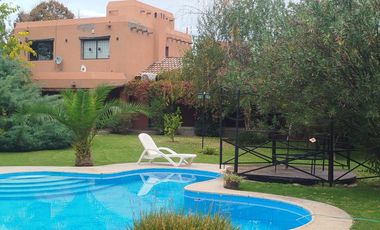 Casa en Venta - Callejon privado - Lujan de Cuyo