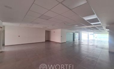 Renta de Oficina Patriotismo | 416 m2 | Acondicionado