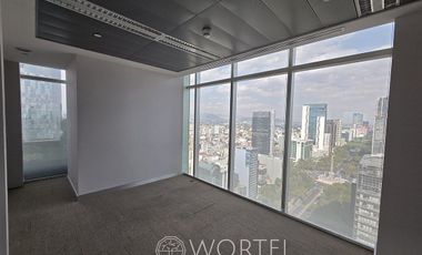 Renta de Oficina Reforma | 600 m2 | Acondicionada