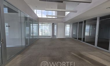 Renta de Oficina Reforma | 600 m2 | Acondicionada