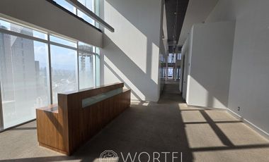 Renta de Oficina Reforma | 600 m2 | Acondicionada