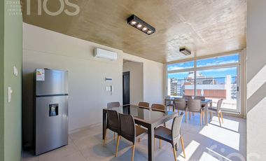 VENTA DEPARTAMENTO SEMIPISO A ESTRENAR DE TRES DORMITORIOS BALCON COCHERA Y AMENITIES EN ZONA RIO