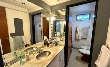 Venta en Bloque – 2 Departamentos   Local   Garage en San Isidro