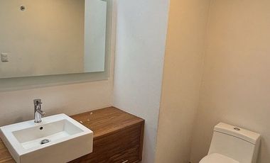 Iluminado , amplio  y súper ubicado