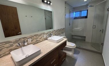 Iluminado , amplio  y súper ubicado