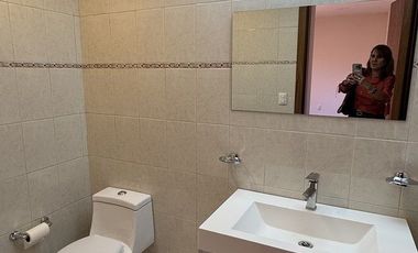 Iluminado , amplio  y súper ubicado