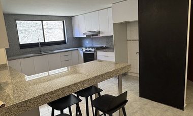 Iluminado , amplio  y súper ubicado