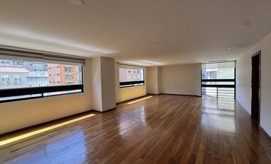 Iluminado , amplio  y súper ubicado