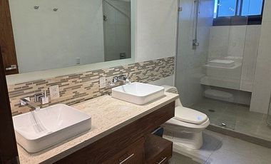 Iluminado , amplio  y súper ubicado