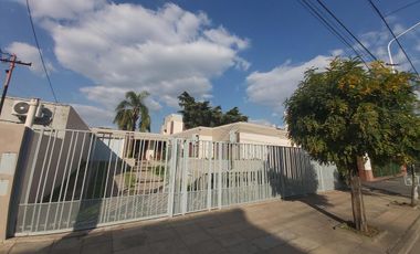 Casa - Isidro Casanova