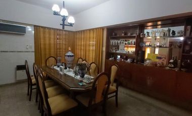 Casa - Isidro Casanova