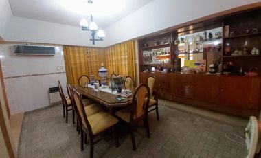 Casa - Isidro Casanova