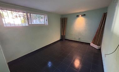 CASA en VENTA en GOROSTIAGA y 11 de SEPTIEMBRE - ZONA de EMBAJADAS