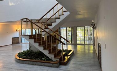 CASA en VENTA en GOROSTIAGA y 11 de SEPTIEMBRE - ZONA de EMBAJADAS