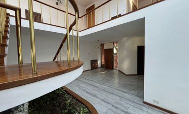 CASA en VENTA en GOROSTIAGA y 11 de SEPTIEMBRE - ZONA de EMBAJADAS