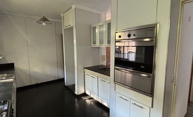 CASA en VENTA en GOROSTIAGA y 11 de SEPTIEMBRE - ZONA de EMBAJADAS
