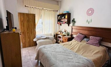DEPARTAMENTO 3 AMBIENTES EN EL CENTRO DE VILLA ADELINA 100 m² Versátiles – Apto Profesional