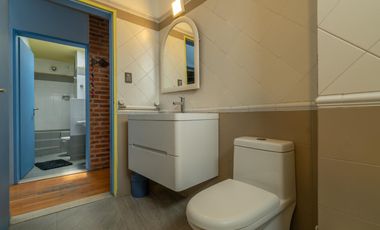 Excelente Casa c/Parrilla  y Deposito ,Taller en Planta baja Lanús Este!