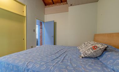 Excelente Casa c/Parrilla  y Deposito ,Taller en Planta baja Lanús Este!