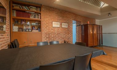 Excelente Casa c/Parrilla  y Deposito ,Taller en Planta baja Lanús Este!
