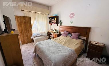DEPARTAMENTO 3 AMBIENTES EN EL CENTRO DE VILLA ADELINA 100 m² Versátiles – Apto Profesional