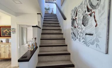 Venta de Casa en  Barrio Vistas puertos del lago 5 ambientes