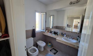 Venta de Casa en  Barrio Vistas puertos del lago 5 ambientes