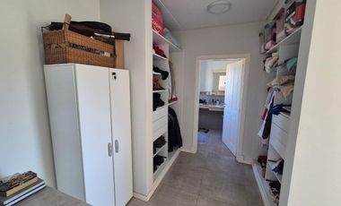 Venta de Casa en  Barrio Vistas puertos del lago 5 ambientes