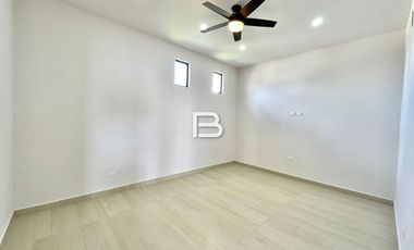 Casa En Venta En Lagos Del Sol Frente A Laguna