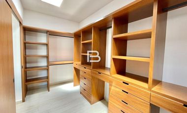 Casa En Venta En Lagos Del Sol Frente A Laguna