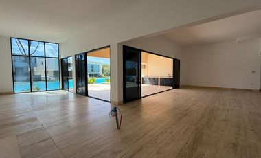 Casa en venta con vista al lago en Mérida Yucatán Country Club | Casa Acqua |