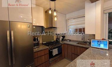 Casa en Venta en Paseos del Bosque 26-1933.