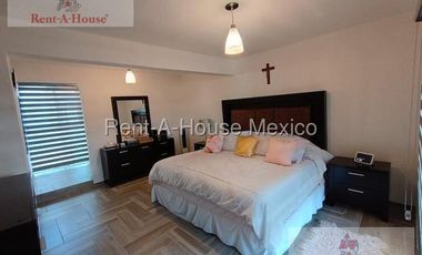 Casa en Venta en Paseos del Bosque 26-1933.