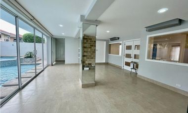 Casa en Palmeras de Costa del Este en Venta