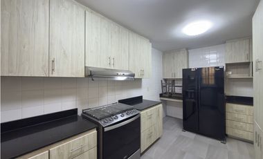 SE VENDE AMPLIA CASA EN ALBROOK GARDENS - ALBROOK
