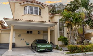 SE VENDE AMPLIA CASA EN ALBROOK GARDENS - ALBROOK