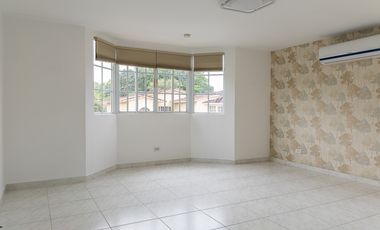 SE VENDE AMPLIA CASA EN ALBROOK GARDENS - ALBROOK