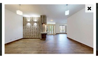 Alquilo casa en Embassy Gardens en Clayton