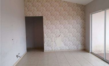 VENTA CASA EN LOS ALAMOS DE LAS ARBOLEDAS (OF)