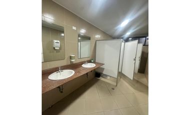 Alquiler de oficina amoblada en Calle 50